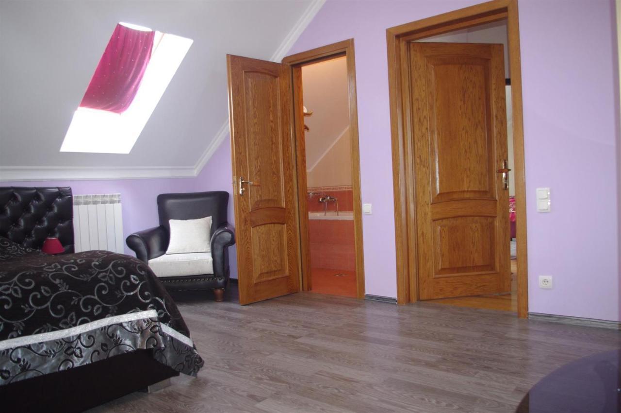 Emperum Nelson Hotel Chisinau Eksteriør bilde