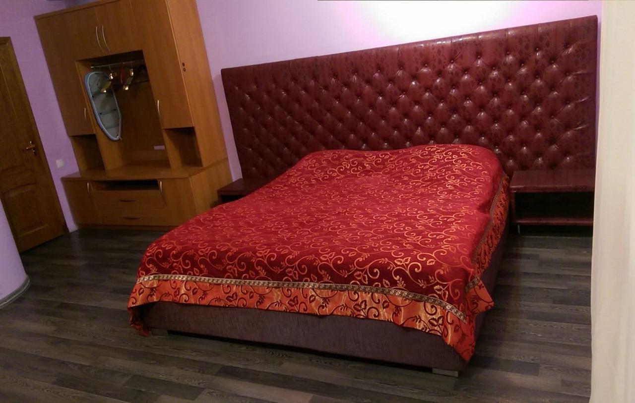 Emperum Nelson Hotel Chisinau Eksteriør bilde
