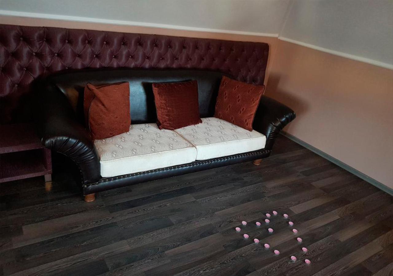 Emperum Nelson Hotel Chisinau Eksteriør bilde
